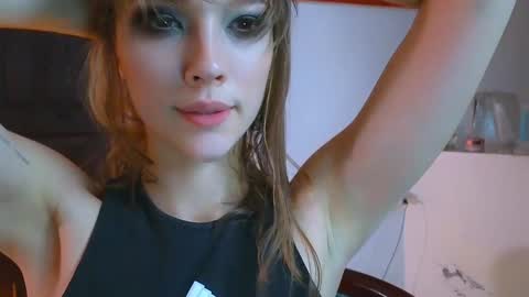 Snapshot of _demi_dee_ chatting on December 13, 2024, 5:43 pm DemiDee online show from December 13, 2024, 5:43 pm