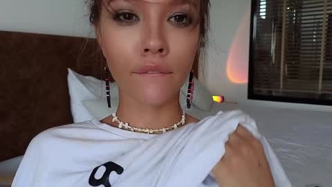 Snapshot of _demi_dee_ chatting on October 13, 2025, 6:02 am DemiDee online show from October 13, 2025, 6:02 am