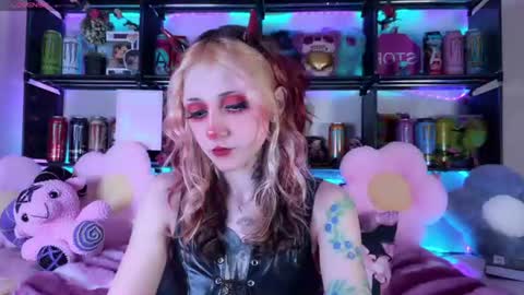 Kate online show from July 30, 2026, 7:24 pm