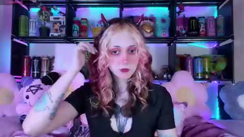 Kate online show from August 4, 2026, 6:54 pm