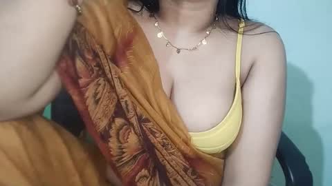 Snapshot of _dreamgirl_0 chatting on March 8, 2026, 2:04 am _dreamgirl_0 online show from March 8, 2026, 2:04 am