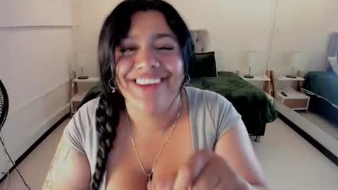 Snapshot of _dulcinea_1 chatting on June 11, 2026, 12:43 am Dulcinea online show from June 11, 2026, 12:43 am