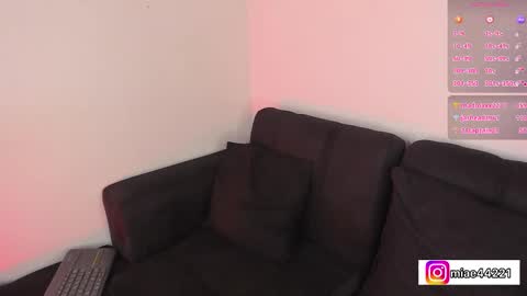 Emma and Tonny online show from March 10, 2025, 3:20 pm