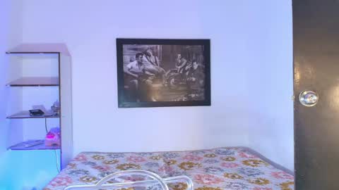 Snapshot of _eilish chatting on May 19, 2026, 9:54 pm _eilish online show from May 19, 2026, 9:54 pm
