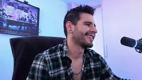 Snapshot of _elon_coxx_ chatting on February 11, 2025, 6:22 pm - online show from February 11, 2025, 6:22 pm