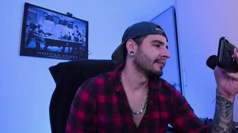 Snapshot of _elon_coxx_ chatting on February 14, 2025, 11:31 pm - online show from February 14, 2025, 11:31 pm