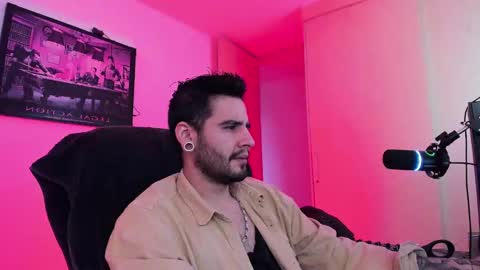 Snapshot of _elon_coxx_ chatting on February 17, 2025, 10:36 pm - online show from February 17, 2025, 10:36 pm