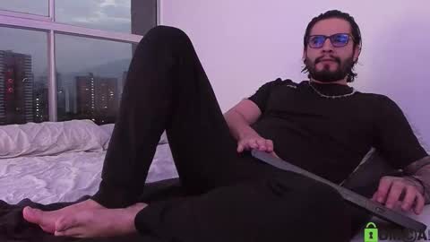 Snapshot of _elon_coxx_ chatting on November 24, 2025, 10:53 pm - online show from November 24, 2025, 10:53 pm