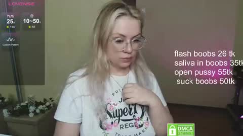 Snapshot of _elven_dreams__ chatting on July 6, 2026, 7:05 am chloue and Gretta online show from July 6, 2026, 7:05 am