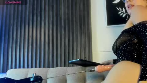 _emily_gill_ online show from March 27, 2026, 8:41 pm