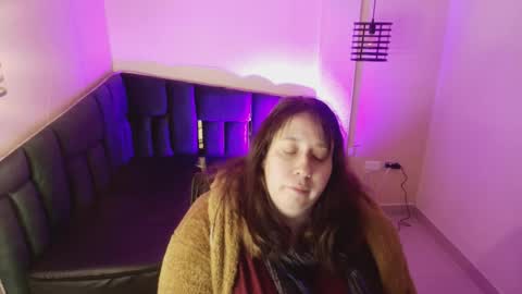 Emily  online show from November 13, 2025, 11:09 am