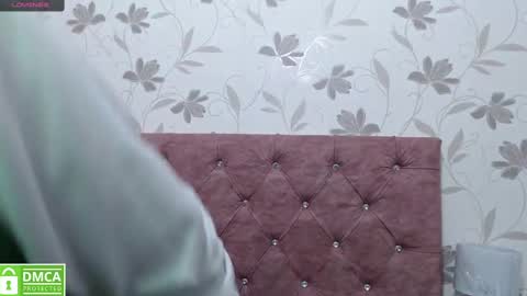 Snapshot of _emma_diamond_ chatting on February 9, 2025, 6:05 pm Emma online show from February 9, 2025, 6:05 pm