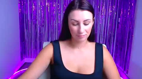 Snapshot of _emma_lay chatting on September 11, 2025, 6:35 am Emma online show from September 11, 2025, 6:35 am