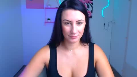 Snapshot of _emma_lay chatting on October 12, 2025, 6:01 am Emma online show from October 12, 2025, 6:01 am