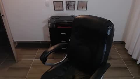 Emma online show from December 21, 2025, 6:20 am