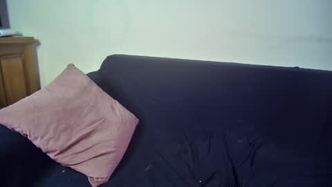 Emma Sugar online show from April 28, 2026, 2:27 am