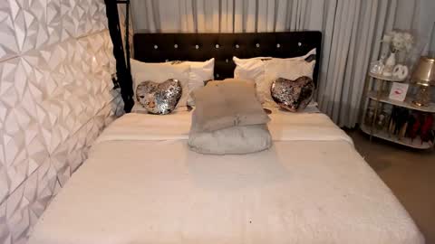 Snapshot of _enchantress_samira_ chatting on January 31, 2025, 1:33 am GODDESS SAMIRA online show from January 31, 2025, 1:33 am