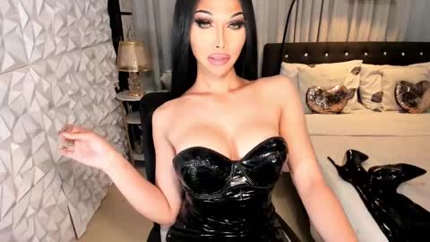 Snapshot of _enchantress_samira_ chatting on February 16, 2025, 5:48 am GODDESS SAMIRA online show from February 16, 2025, 5:48 am