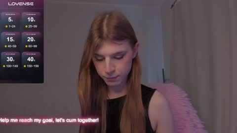 Snapshot of _eva_pleasure_ chatting on December 18, 2024, 6:43 am Eva online show from December 18, 2024, 6:43 am