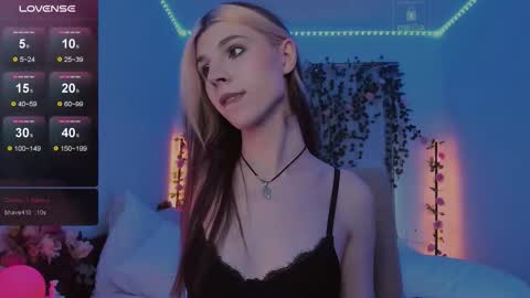 Snapshot of _eva_pleasure_ chatting on October 9, 2025, 7:17 am Eva online show from October 9, 2025, 7:17 am