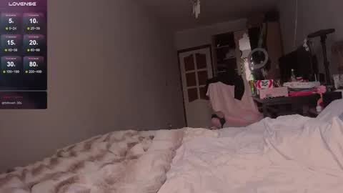 Snapshot of _eva_pleasure_ chatting on December 18, 2025, 6:41 am Eva online show from December 18, 2025, 6:41 am