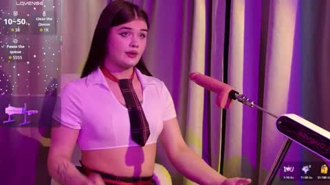 Eva Lane online show from October 6, 2025, 8:01 am