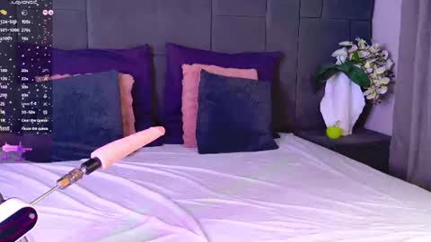 Eva Lane online show from July 29, 2026, 10:57 am