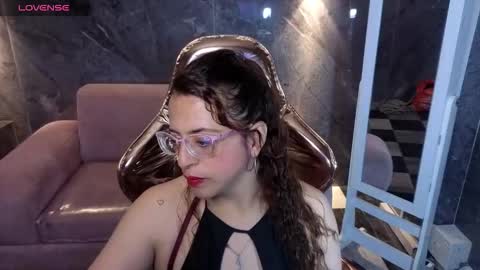 Snapshot of _evoni_b chatting on November 6, 2025, 8:10 pm evoni online show from November 6, 2025, 8:10 pm