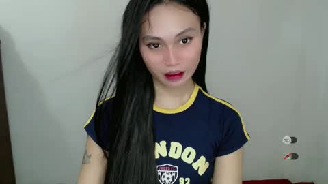 STEFFANNY WELL. online show from February 16, 2025, 10:10 pm