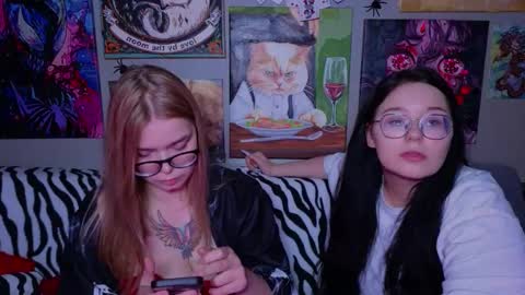 Snapshot of _favorite_ chatting on November 14, 2025, 8:51 pm KENDALL NATHAN MARRY RYANPVT IS OPEN online show from November 14, 2025, 8:51 pm