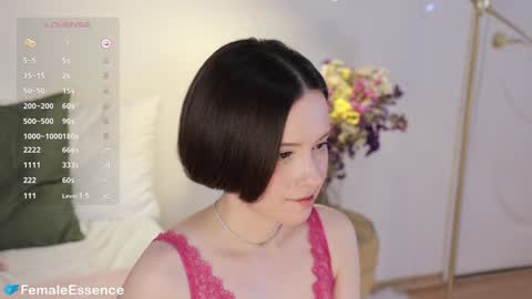 Essie  online show from December 1, 2024, 9:15 pm