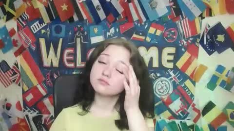 Snapshot of _foxy_lady chatting on April 25, 2026, 6:27 am Alice online show from April 25, 2026, 6:27 am