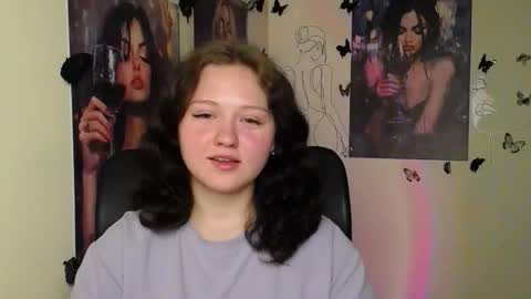 Snapshot of _foxy_lady chatting on May 14, 2026, 7:04 am Alice online show from May 14, 2026, 7:04 am
