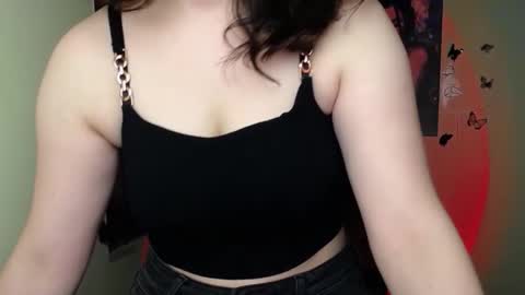 Snapshot of _foxy_lady chatting on May 16, 2026, 10:36 am Alice online show from May 16, 2026, 10:36 am