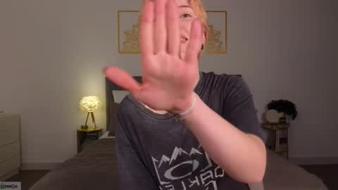 Snapshot of _freirene chatting on March 8, 2026, 2:54 pm Iren online show from March 8, 2026, 2:54 pm