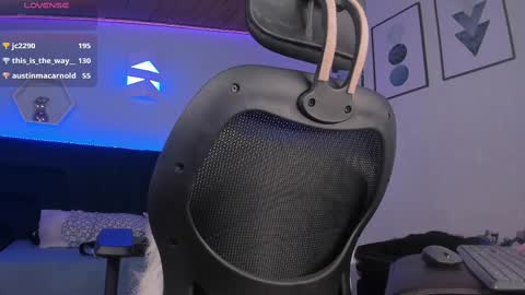 Snapshot of _giarose chatting on February 18, 2025, 8:36 pm Gia Rose online show from February 18, 2025, 8:36 pm