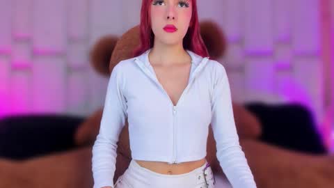 Snapshot of _gigidoll_ chatting on November 19, 2025, 12:05 pm Gigi online show from November 19, 2025, 12:05 pm