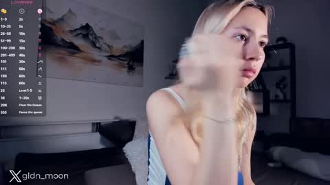 Snapshot of _golden_moon_ chatting on March 12, 2025, 4:51 am Rina online show from March 12, 2025, 4:51 am