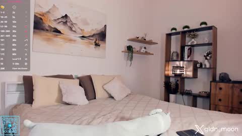 Snapshot of _golden_moon_ chatting on September 12, 2025, 8:09 pm Rina online show from September 12, 2025, 8:09 pm