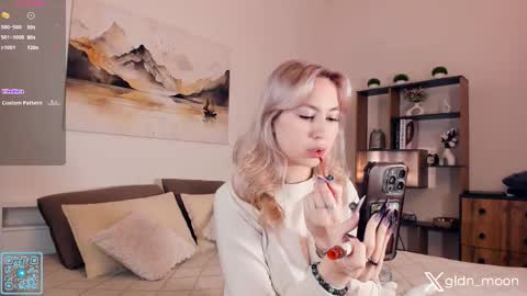 Snapshot of _golden_moon_ chatting on October 3, 2025, 7:33 pm Rina online show from October 3, 2025, 7:33 pm