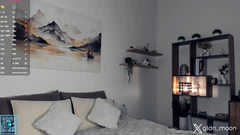 Snapshot of _golden_moon_ chatting on October 14, 2025, 11:05 pm Rina online show from October 14, 2025, 11:05 pm