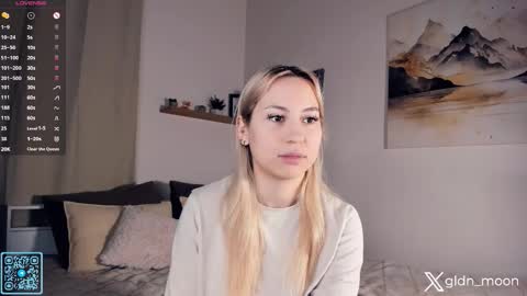 Snapshot of _golden_moon_ chatting on November 14, 2025, 7:45 pm Rina online show from November 14, 2025, 7:45 pm