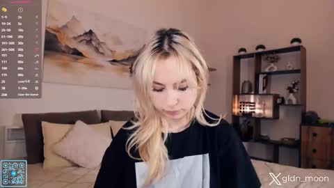 Snapshot of _golden_moon_ chatting on November 26, 2025, 12:44 am Rina online show from November 26, 2025, 12:44 am