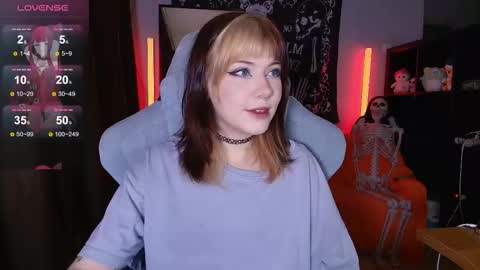 Snapshot of _gummybears_ chatting on November 23, 2025, 10:15 am Tori online show from November 23, 2025, 10:15 am