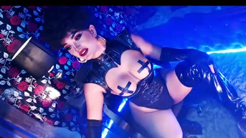 Snapshot of _hailyourqueenx chatting on July 13, 2026, 5:49 pm GoDDess Chloe online show from July 13, 2026, 5:49 pm