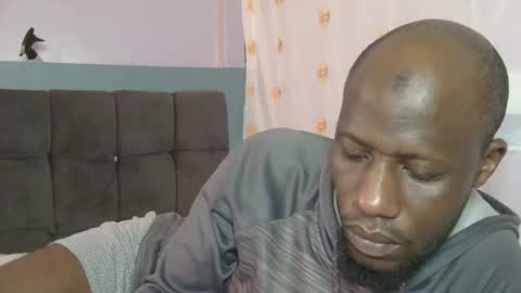 Snapshot of _hairlyboy chatting on October 20, 2025, 4:24 am _hairlyboy online show from October 20, 2025, 4:24 am