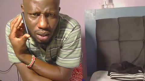 Snapshot of _hairlyboy chatting on October 28, 2025, 9:35 am _hairlyboy online show from October 28, 2025, 9:35 am