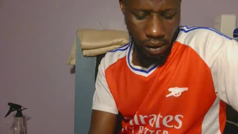 Snapshot of _hairlyboy chatting on November 5, 2025, 12:27 pm _hairlyboy online show from November 5, 2025, 12:27 pm