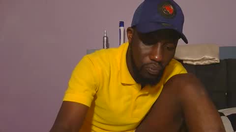 Snapshot of _hairlyboy chatting on December 16, 2025, 8:52 am _hairlyboy online show from December 16, 2025, 8:52 am