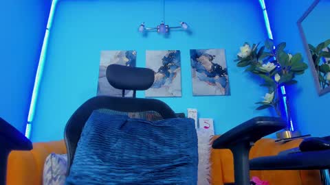 Snapshot of _hairybeard_ chatting on February 27, 2025, 12:45 pm Mathews online show from February 27, 2025, 12:45 pm